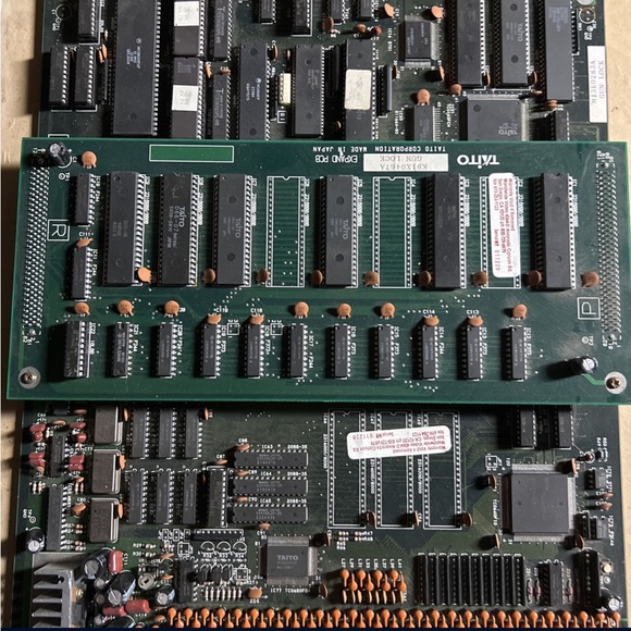 Vintage Gunlock Taito Jamma Arcade Game PCB Motherboard Cx3 - Picture 2 of 10
